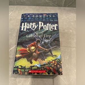 Scholastic Harry Potter and the Goblet of Fire - Blue/Red/Black Cover